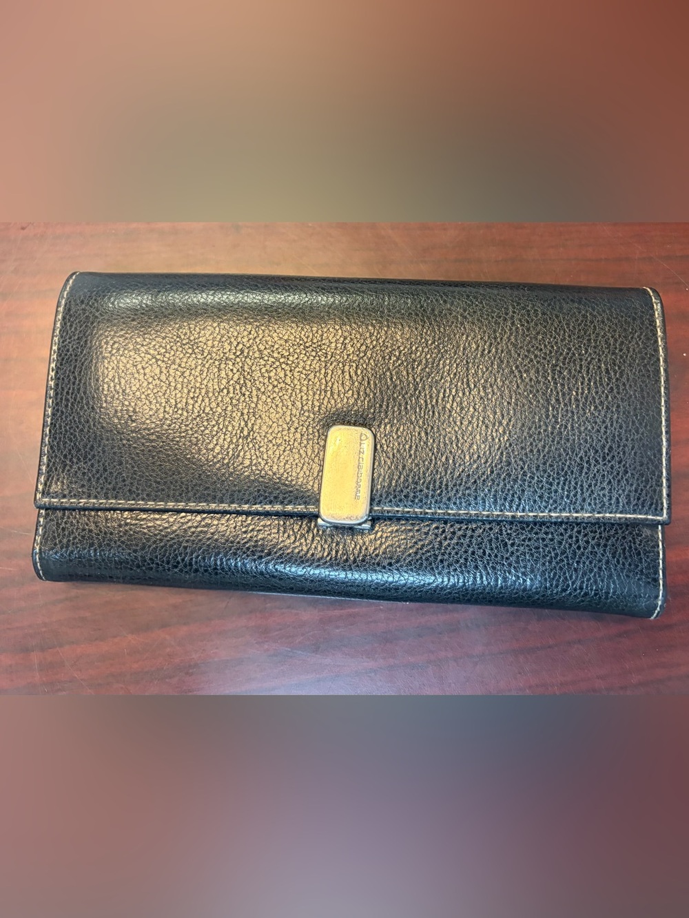 Liz Claiborne black Leather Wallet with magnetic closure various compartments